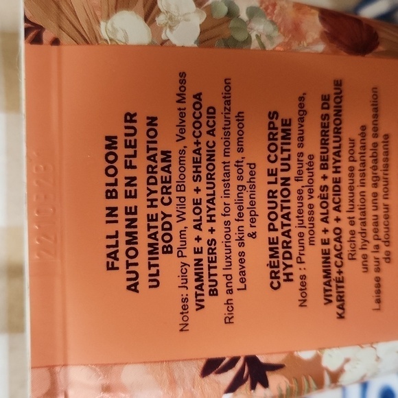 Bath &  Body Works Fall in Bloom Ultimate Hydration Body Cream - Picture 5 of 5